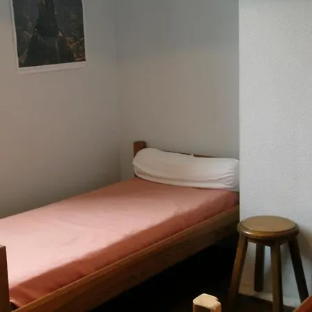 Montagne Bourbonnaise 12-14 Pers, Animaux Autorises - Fr-1-489-343